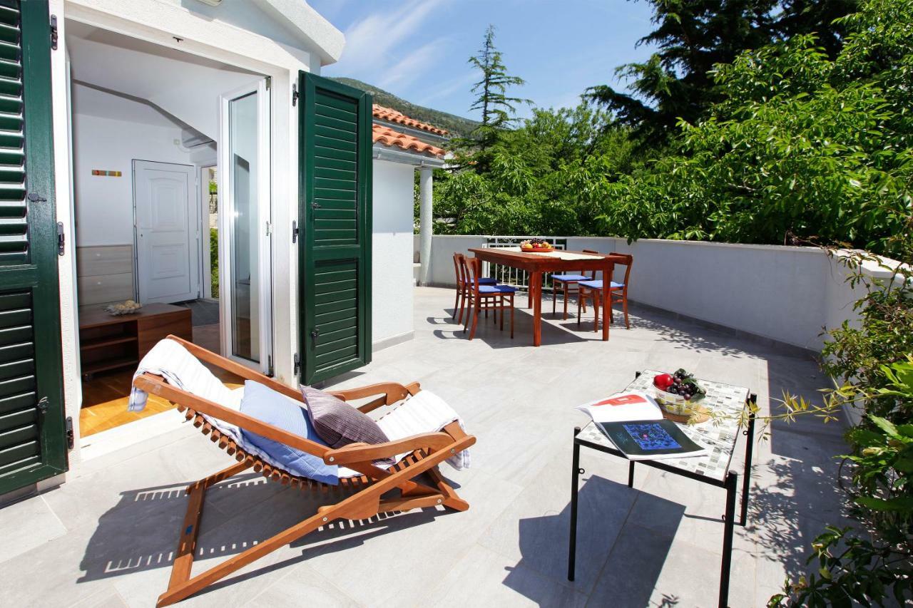 Superb Penthouse Luna Apartment Bol Exterior photo