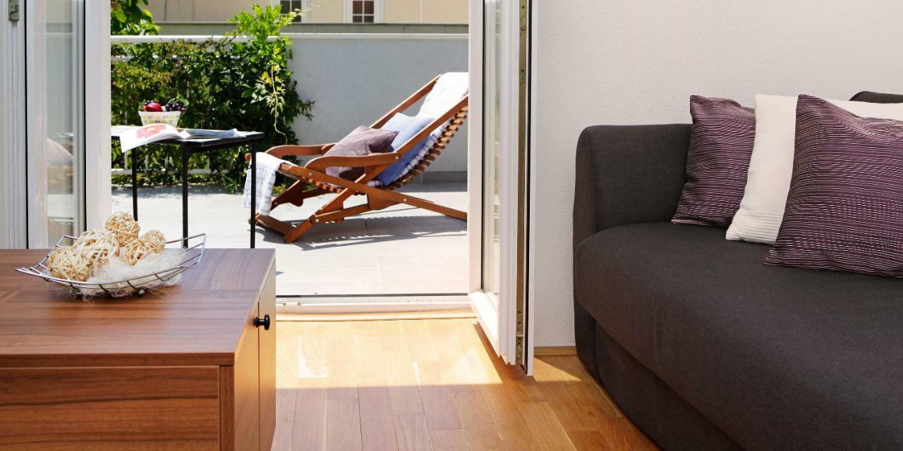 Superb Penthouse Luna Apartment Bol Exterior photo